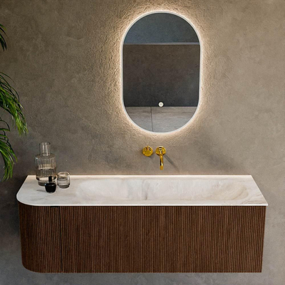 MONDIAZ KURVE-DLUX meuble de salle de bains 135 cm avec module 25 L couleur Walnut avec 1 tiroir et 1 porte. Lavabo BIG MEDIUM à droite sans trou de robinet couleur Frappe.