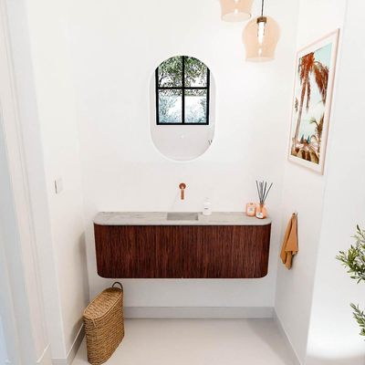 Mondiaz JOYA-DLUX 123.2cm toiletmeubel - ronding links en rechts kleur Ruby - Wastafel FAYE positie Midden Zonder kraangat kleur Glace.