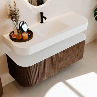 MONDIAZ THOR 130cm meuble de salle de bains arrondi gauche + droite couleur Walnut avec 1 tiroir et 2 portes. Vasque suspendue CLOUD Milieu 1 trou de robinet couleur Talc.