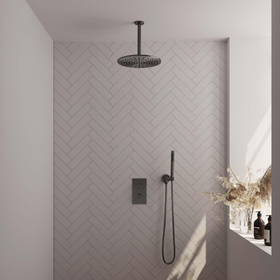 Brauer Gunmetal Carving Douche pluie thermostatique avec pommeau 30cm et bras plafond 20cm et douchette Stylo 1 jet flexible lisse avec coude mural Gunmetal brossé PVD