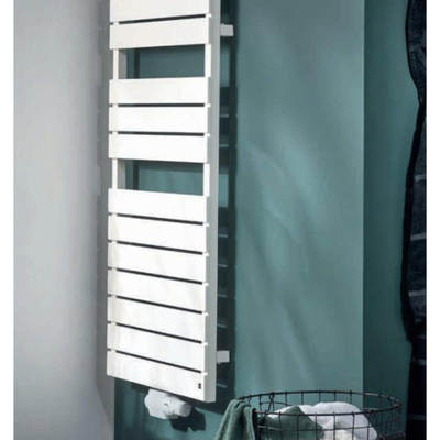 Plieger Genua M designradiator horizontaal middenaansluiting 1520x550mm 800W witstructuur SHOWROOMMODEL