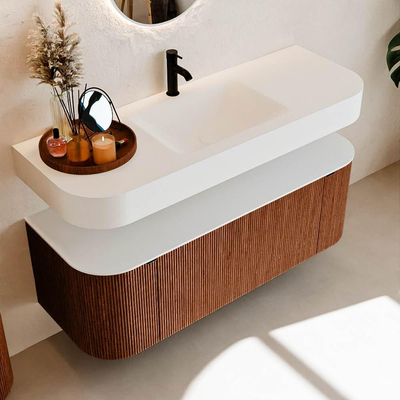 MONDIAZ THOR 130cm meuble de salle de bains arrondi gauche + droite couleur Ruby avec 1 tiroir et 2 portes. Vasque suspendue CLOUD Milieu 1 trou de robinet couleur Talc.