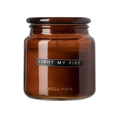 Wellmark Bougie parfumée - 9.5x11cm - bois de cèdre - texte LIGHT MY FIRE