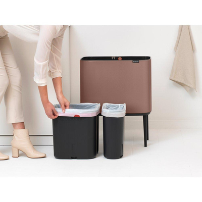 Brabantia Bo Touch Bin Afvalemmer - 11+23 liter - 2 kunststof binnenemmers - satin taupe