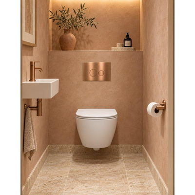 QeramiQ Dely Swirl Compact Ensemble WC - réservoir encastré QeramiQ flush - abattant slim - plaque de commande métallique cuivre - boutons ronds - blanc mat