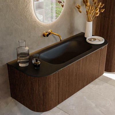 MONDIAZ KURVE 120cm badmeubel met module 25 Len R kleur Walnut met 1 lade en 2 deuren. Wastafel BIG SMALL midden zonder kraangat Urban.