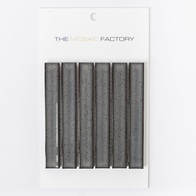 SAMPLE The Mosaic Factory Sevilla carreau mosaïque 2x14.5x0.8cm pour mur kitkat finger Céramique gris
