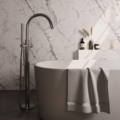 BRAUER Stripe Mitigeur de baignoire sur pied - SET 01 - douchette à main barre - flexible de douche - finition PVD brossée couleur inox