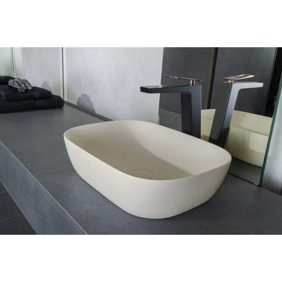 By Goof Waskom - opbouw - 46x12.2x34cm - Solid surface - Ovaal - Mat Beige