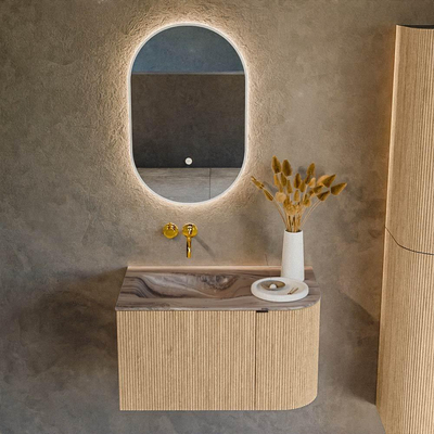 MONDIAZ KURVE-DLUX Meuble de salle de bains 75cm arrondi à droite couleur Oak avec 1 tiroir et 1 porte. Lavabo GRUNNE à gauche sans trou de robinet Sombra.