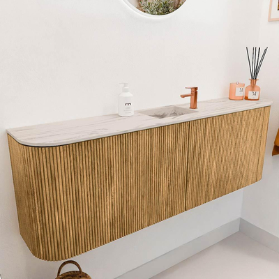 Mondiaz JOYA-DLUX 123.2cm toiletmeubel - ronding links en rechts kleur Oak - Wastafel FAYE positie Midden 1 kraangat kleur Nata.