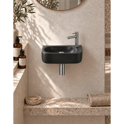 QeramiQ Fuente fonteinset – halfrond – 40x21.5x12 cm – keramiek zwart mat – kraangat rechts – kraan gunmetal
