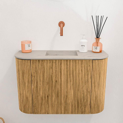 Mondiaz JOYA-DLUX 63.2cm toiletmeubel - ronding links en rechts kleur Oak - Wastafel FAYE positie Midden Zonder kraangat kleur Opalo.