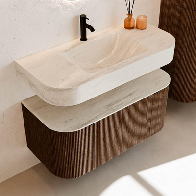MONDIAZ THOR-DLUX 100cm badmeubel ronding links + rechts kleur Walnut met 1 lade en 2 deuren. Vrijhangende wastafel CLOUD Midden 1 kraangat kleur Meli.
