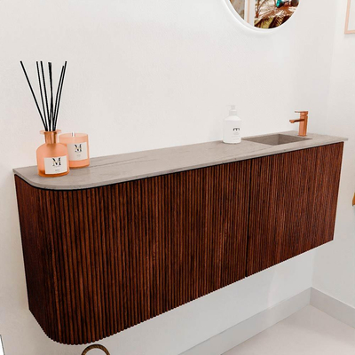 Mondiaz JOYA-DLUX 111.6cm toiletmeubel - ronding links kleur Ruby - Wastafel FAYE positie Rechts 1 kraangat kleur Saba.