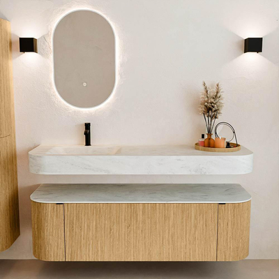 MONDIAZ THOR-DLUX 150cm meuble de salle de bains arrondi gauche + droite couleur Oak avec 1 tiroir et 2 portes. Vasque suspendue CLOUD gauche 1 trou de robinet couleur Opalo.