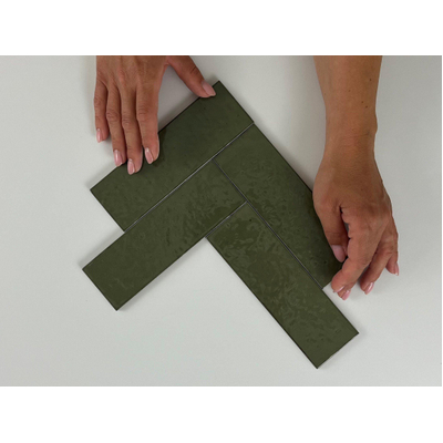 SAMPLE Terravito Nocino wandtegel - 6x18.6cm - Selva glans (groen)
