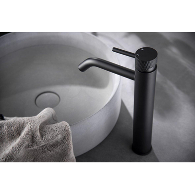 Wiesbaden Ribbd XL Mitigeur lavabo haut mat noir