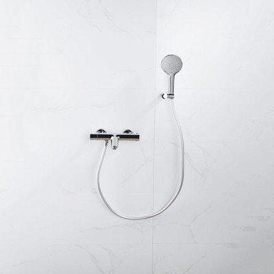 Fortifura Calvi Thermostatische badkraan - met ronde handdouche handdouchehouder en gladde doucheslang - hoogglans chroom