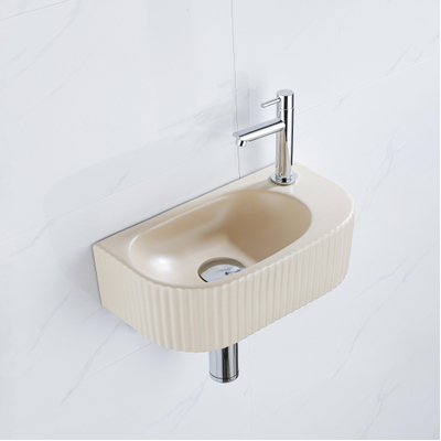 Fugaflow Efficiente Pietra Fonteinset - 40x21.5x12cm - rechts - geribbeld - halfrond - 1 kraangat - keramiek - fonteinkraan chroom - afvoerplug - verlaagd sifon - beige