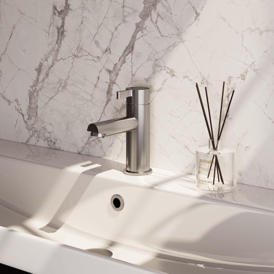 Brauer Brushed - Edition Wastafelmengkraan opbouw - laag - model E PVD - geborsteld RVS OUTLETSTORE