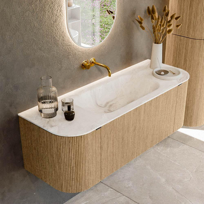 MONDIAZ KURVE-DLUX 130cm badmeubel met module 25 Len R kleur Oak met 1 lade en 2 deuren. Wastafel BIG SMALL midden zonder kraangat kleur Frappe.