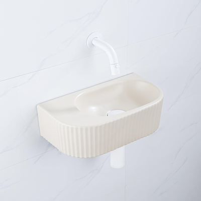 QeramiQ Fuente fonteinset – halfrond – 40x21.5x12 cm – keramiek beige – mat witte kraan – geribbeld