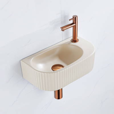 Fugaflow Efficiente Pietra Ensemble de fontaine - 40x21,5x12cm - droite - rainuré - demi-ronde - 1 trou de robinet - céramique - robinet de fontaine cuivre brossé - bouchon de vidange - siphon abaissé - beige