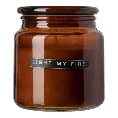 Wellmark Bougie parfumée Verre brun Bouchon laiton Bois de Cèdre Texte LIGHT MY FIRE