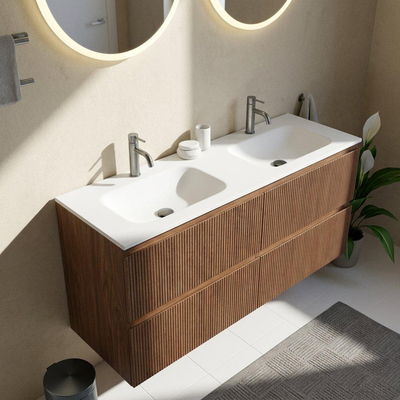 Saniclass Holz Atelier Ensemble de meubles de salle de bains - 140x45x61.5cm - Flow lavabo en solid surface blanc - 2 vasques - 2 trous de robinet - 4 tiroirs - walnut pure mat (bois)