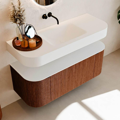 MONDIAZ THOR 120cm meuble de salle de bains arrondi gauche + droite couleur Ruby avec 1 tiroir et 2 portes. Vasque suspendue CLOUD Milieu sans trou de robinet couleur Talc.