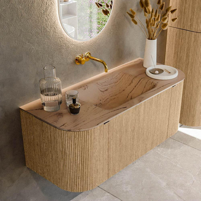 MONDIAZ KURVE-DLUX 110cm badmeubel ronding Links + Rechts kleur Oak met 1 lade en 2 deuren. Wastafel CLOUD Midden zonder kraangat Arena.