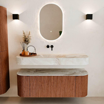 MONDIAZ THOR-DLUX 130cm badmeubel ronding links + rechts kleur Ruby met 1 lade en 2 deuren. Vrijhangende wastafel CLOUD Midden zonder kraangat kleur Frappe.