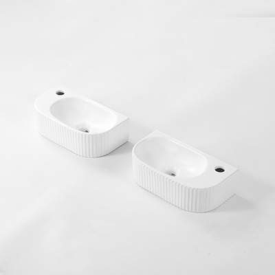 QeramiQ Blend Fontein - 40x22x12cm - Rechts - Geribbeld - halfrond - 1 kraangat - Keramiek - Wit Mat TWEEDEKANS