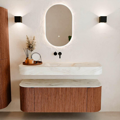 MONDIAZ THOR-DLUX 130cm badmeubel ronding links + rechts kleur Ruby met 1 lade en 2 deuren. Vrijhangende wastafel CLOUD Midden zonder kraangat kleur Ostra.