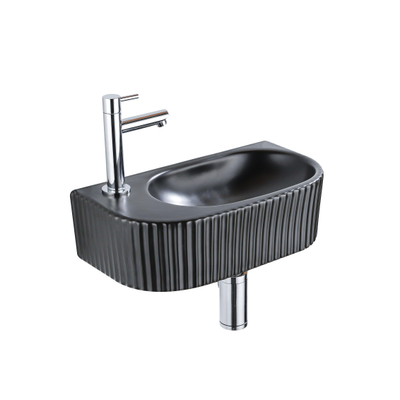 QeramiQ Fuente Fonteinset - 40x21.5x12cm - links - geribbeld - halfrond - 1 kraangat - keramiek - fonteinkraan chroom - afvoerplug - verlaagd sifon - zwart mat