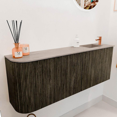 Mondiaz JOYA-DLUX 111.6cm toiletmeubel - ronding links kleur Shadow - Wastafel FAYE positie Rechts 1 kraangat kleur Saba.