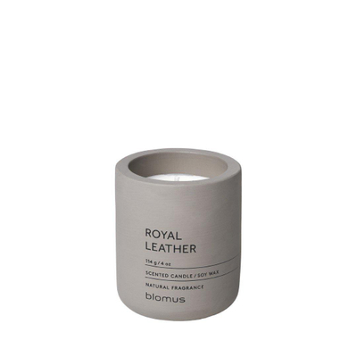 Blomus Fraga Geurkaars royal leather hoogte 8cm diameter 6.5cm satellite SHOWROOMMODEL
