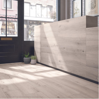Atlas Concorde Solution carreau mural et de sol - 22.2x89.5cm - 8mm - rectifié - antidérapant - aspect bois - Grey