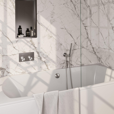 BRAUER Brushed Carving mitigeur de baignoire encastré thermostatique - boutons-poussoirs SET 03 - combinaison de remplissage de baignoire - douchette à main barre - flexible de douche - coude de raccordement mural - inox brossé PVD