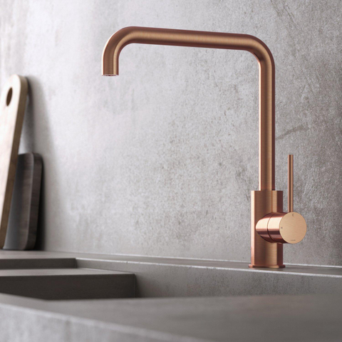 Hotbath Cobber Opbouw keukenmengkraan met draaibare L-uitloop geborsteld koper SHOWROOMMODEL SHOW23221