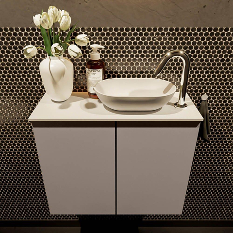 Mondiaz Fowy Meuble de toilette - 60x50x23cm - fumée mat - 1 trou de robinet - lavabo à droite - 2 portes - solid surface - plan MDF - lavabo : blanc SW761237