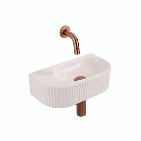 QeramiQ Fuente Fontein - 40x22x12cm - ribbel - halfrond - zonder fonteinkraangat - keramiek - fonteinkraan geborsteld koper - verlaagd sifon - afvoerplug - linnen SW1583226