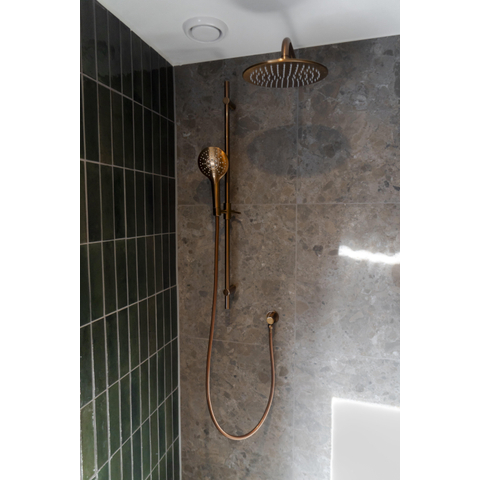 Fortifura Calvi ensemble de douche pluie encastré – douche de tête Ø 25 cm – bras mural courbé 35 cm – douchette ronde 1 jet – cuivre brossé mat SW1170672