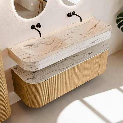 MONDIAZ THOR-DLUX 140cm badmeubel ronding links + rechts kleur Oak met 1 lade en 2 deuren. Vrijhangende wastafel CLOUD Dubbel zonder kraangat kleur Nata. SW1464448