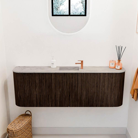 Mondiaz JOYA-DLUX 123.2cm toiletmeubel - ronding links en rechts kleur Walnut - Wastafel FAYE positie Midden 1 kraangat kleur Glace. SW1422423