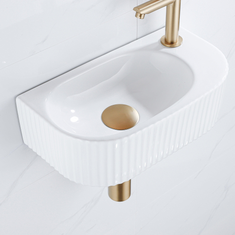QeramiQ Blend fonteinset – halfrond – 40x21.5x12 cm – keramiek wit glans – geborsteld gouden kraan SW1233023