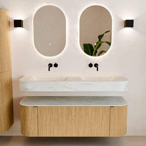 MONDIAZ THOR-DLUX 140cm badmeubel ronding links + rechts kleur Oak met 1 lade en 2 deuren. Vrijhangende wastafel CLOUD Dubbel zonder kraangat kleur Opalo. SW1463973