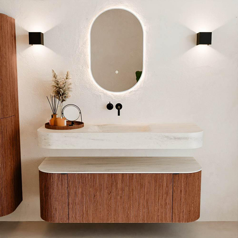 MONDIAZ THOR-DLUX 130cm meuble de salle de bains arrondi gauche + droite couleur Ruby avec 1 tiroir et 2 portes. Vasque suspendue CLOUD Milieu sans trou de robinet couleur Meli. SW1463845