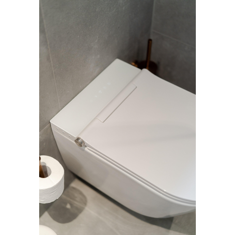 SHOWROOMMODEL Royal plaza Juglans Douche WC Randloos met fohn en ladydouche Glans Wit SHOW25812
